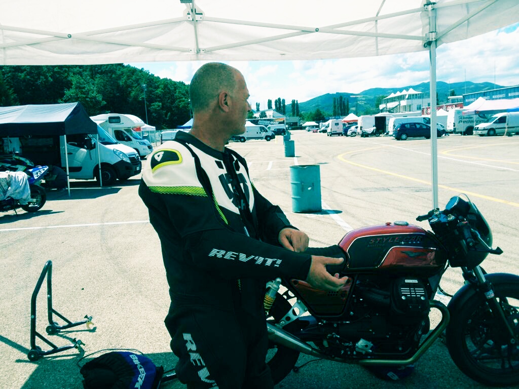 STYLE-CAR-RACING-TEAM10